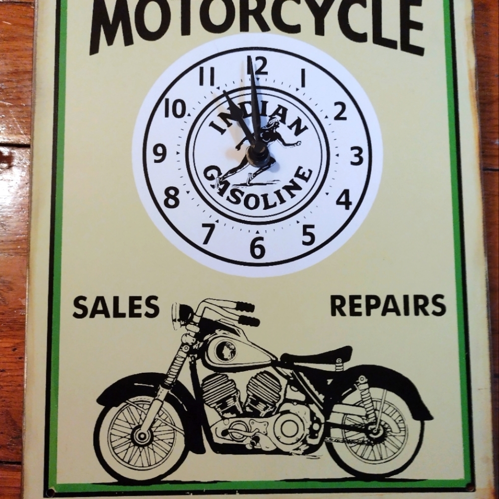 Indian Motorcycle Clock - Picture 1 of 2